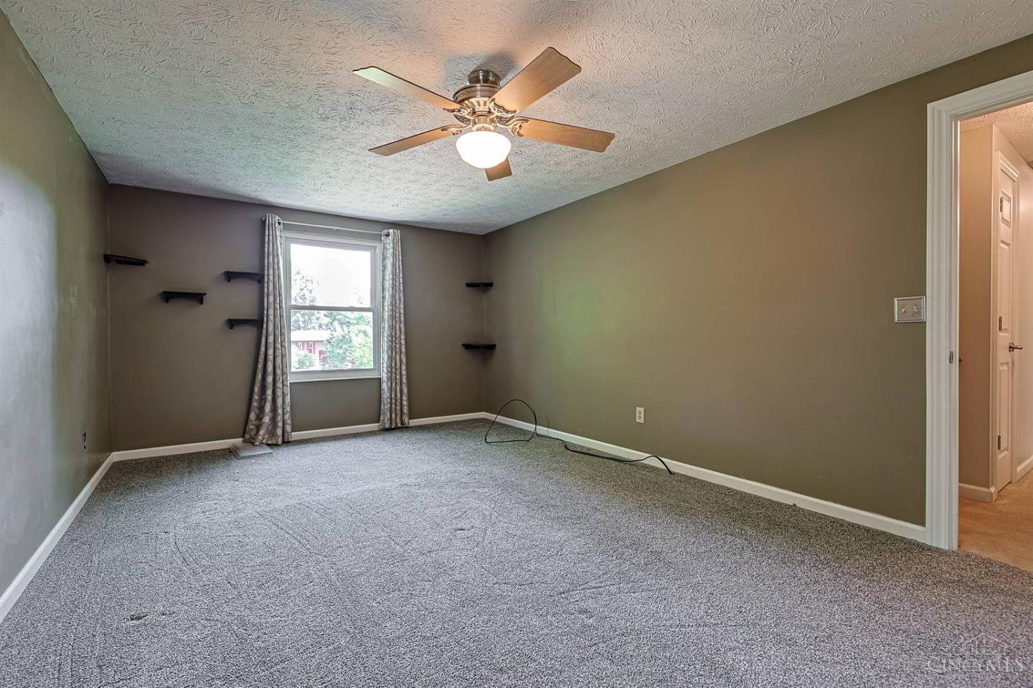 9045 Fields Drive Property Photo 18