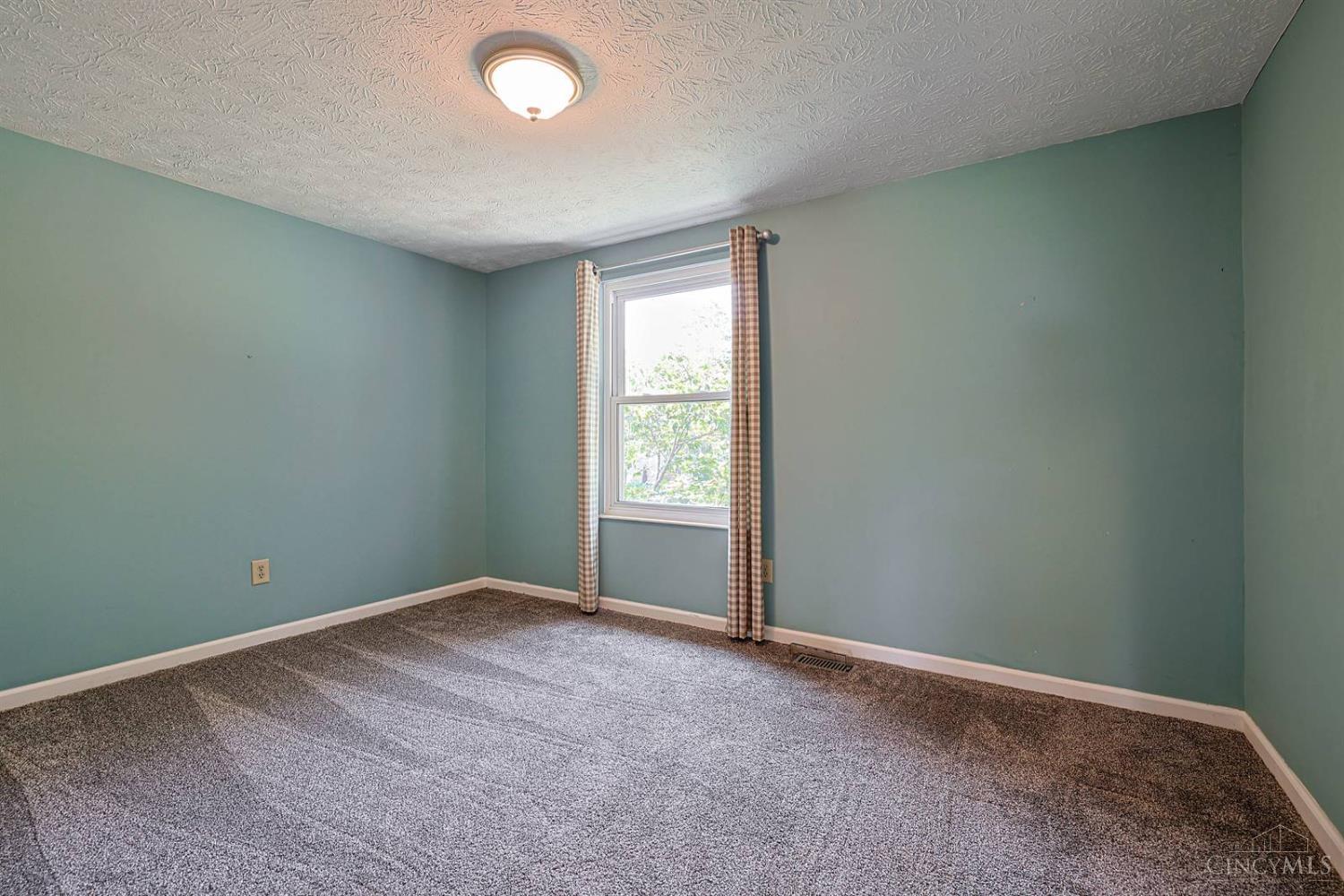 9045 Fields Drive Property Photo 22