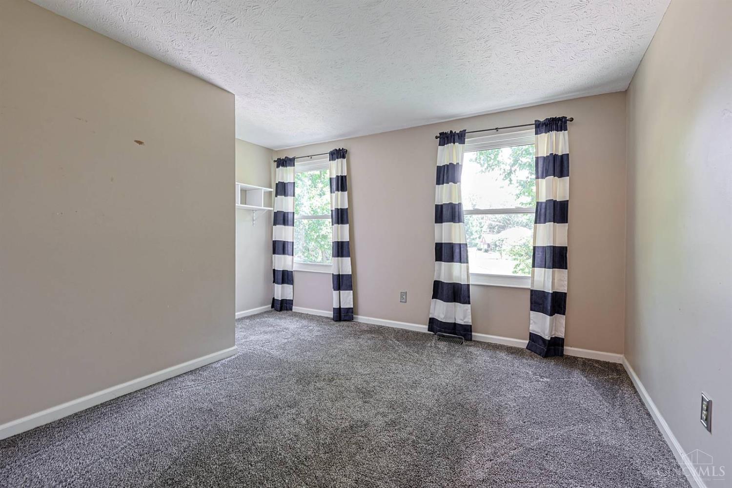 9045 Fields Drive Property Photo 23