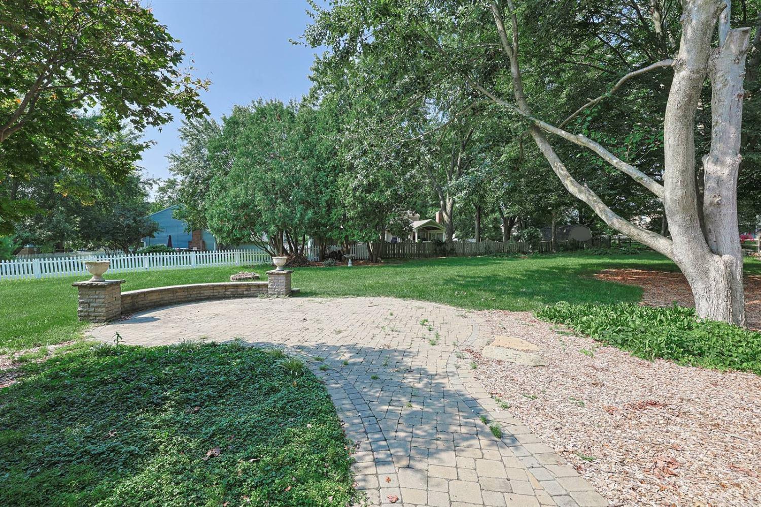 9045 Fields Drive Property Photo 32
