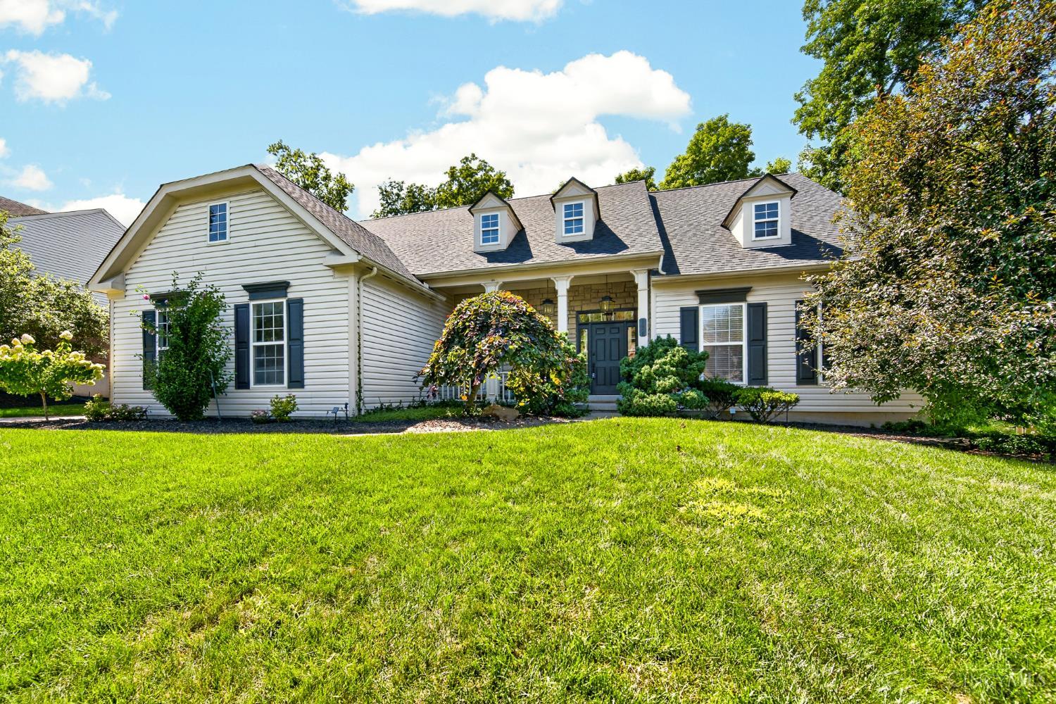 1028 Westchester Way Property Photo 1