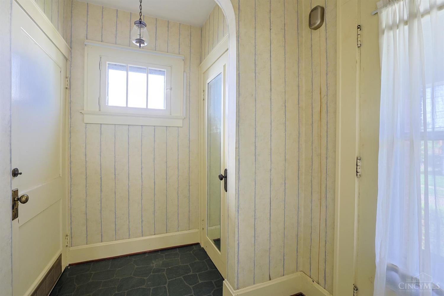 328 Harrison Avenue Property Photo 5