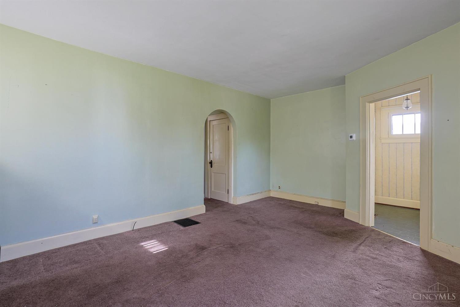 328 Harrison Avenue Property Photo 8