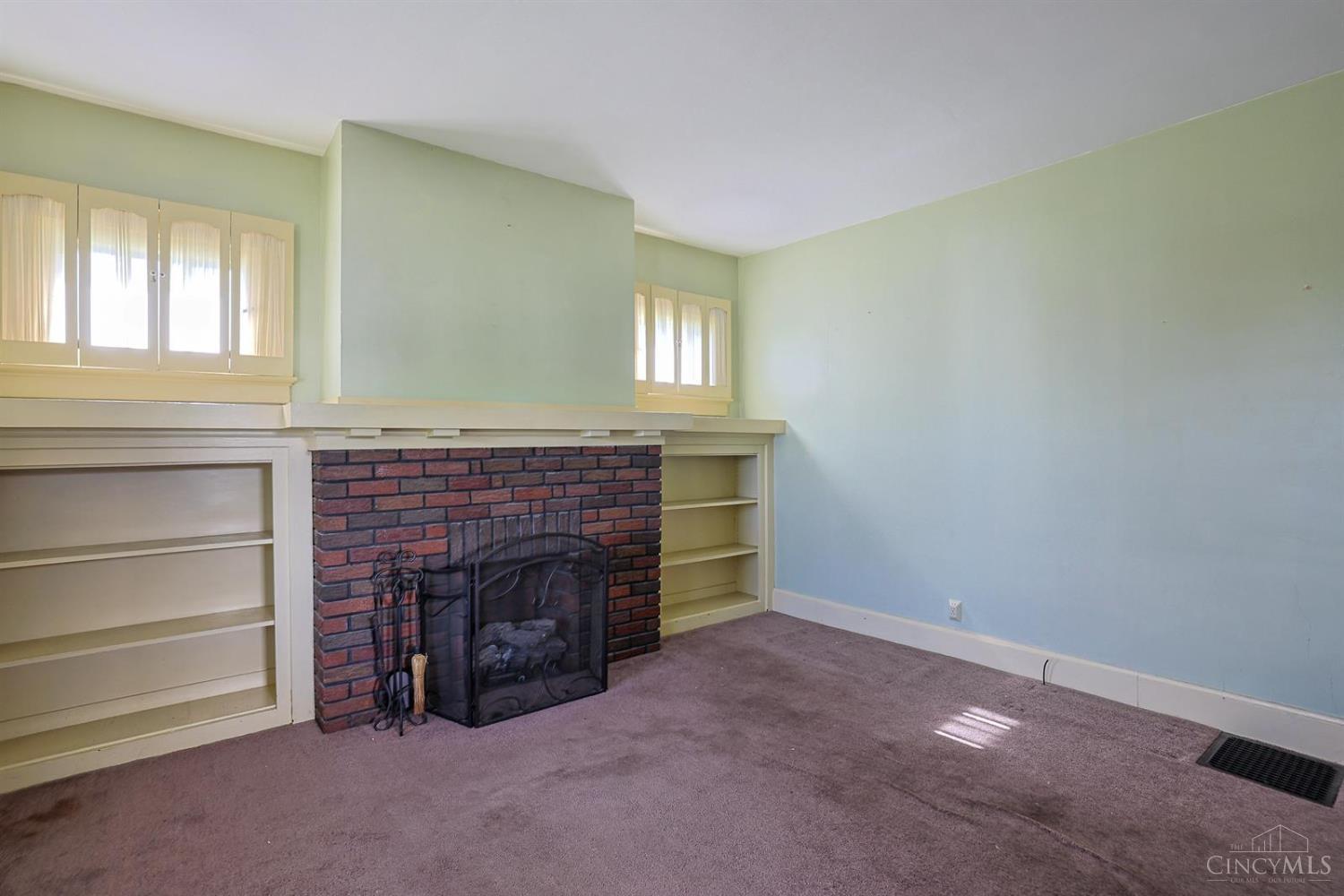 328 Harrison Avenue Property Photo 9