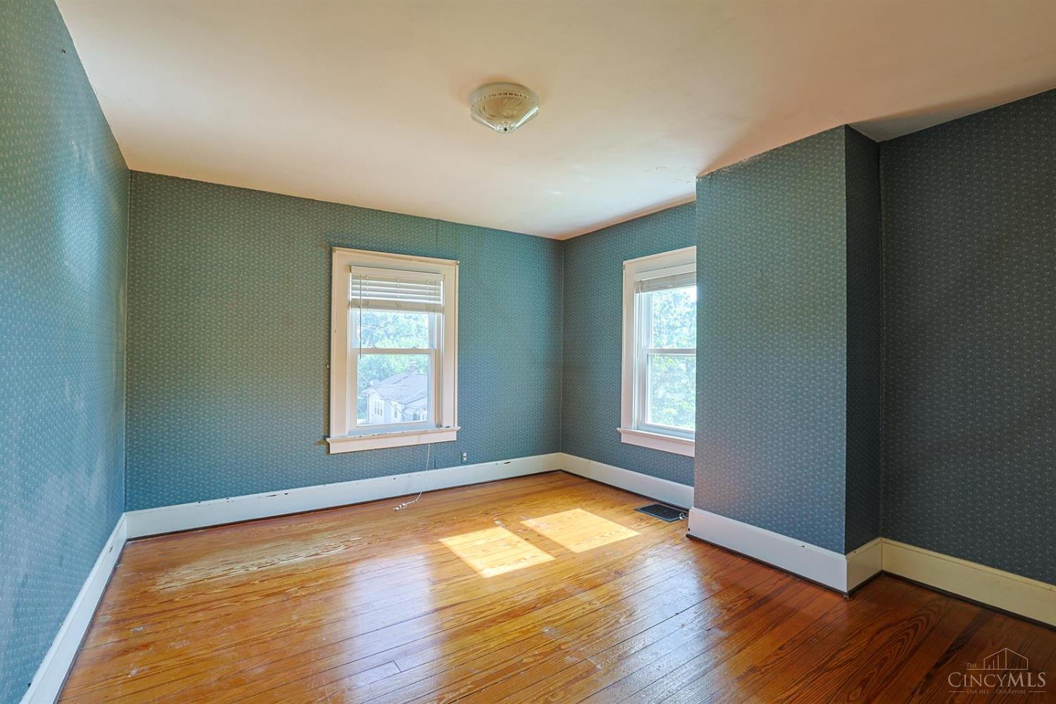 328 Harrison Avenue Property Photo 17