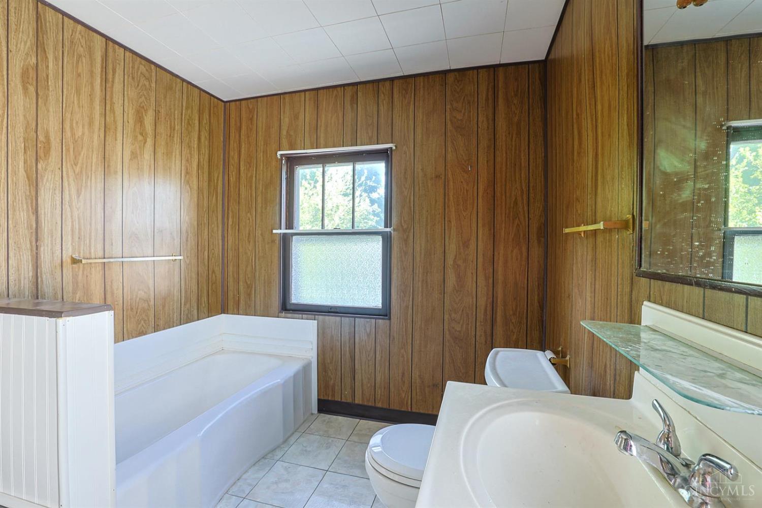 328 Harrison Avenue Property Photo 20