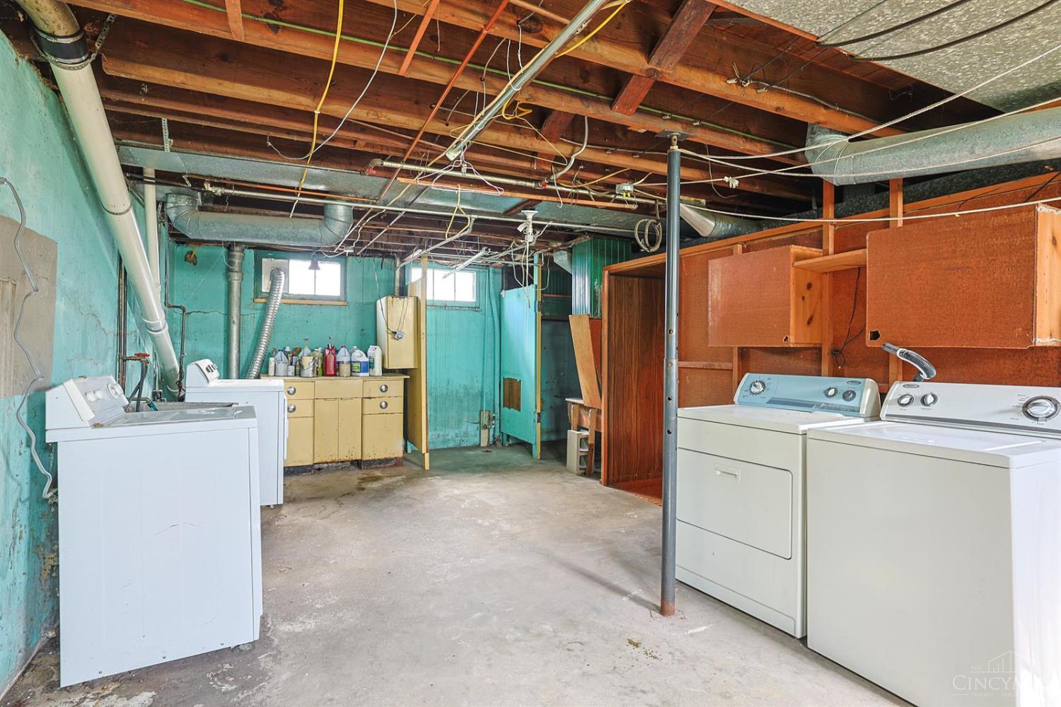 328 Harrison Avenue Property Photo 28