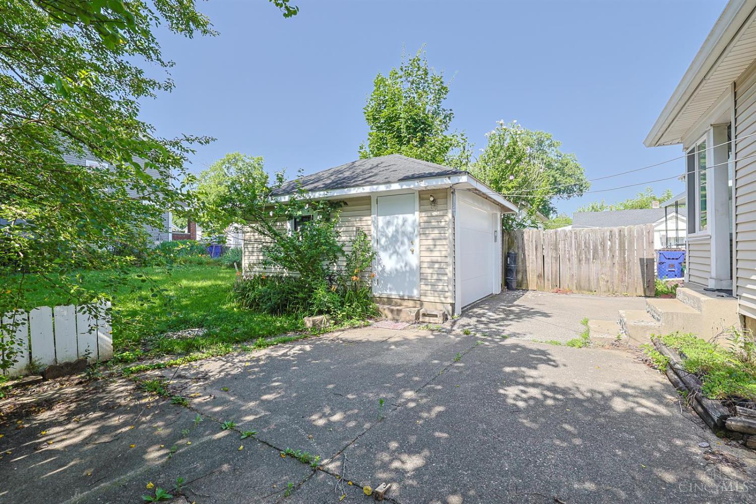 328 Harrison Avenue Property Photo 31