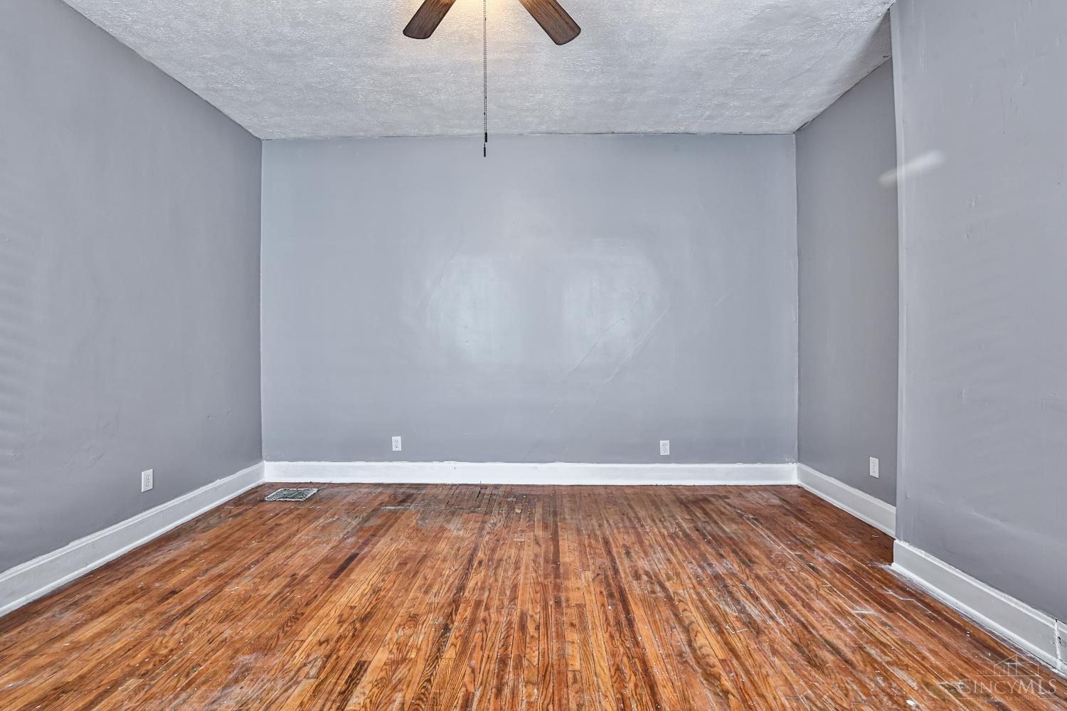 538 Grand Avenue Property Photo 11