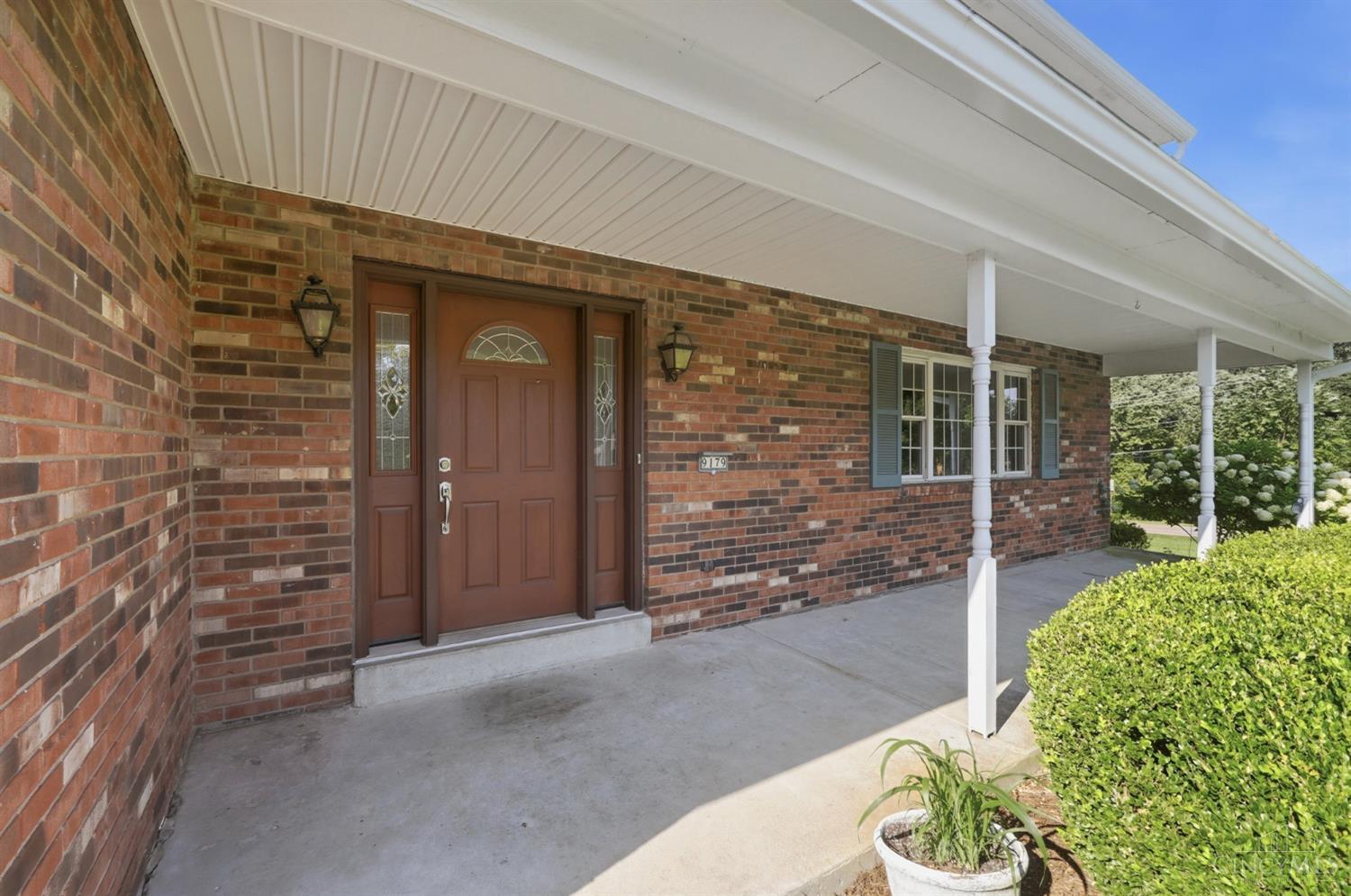 9179 Revere Run Property Photo 2