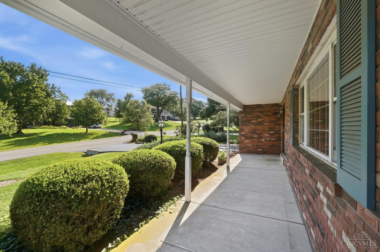 9179 Revere Run Property Photo 3