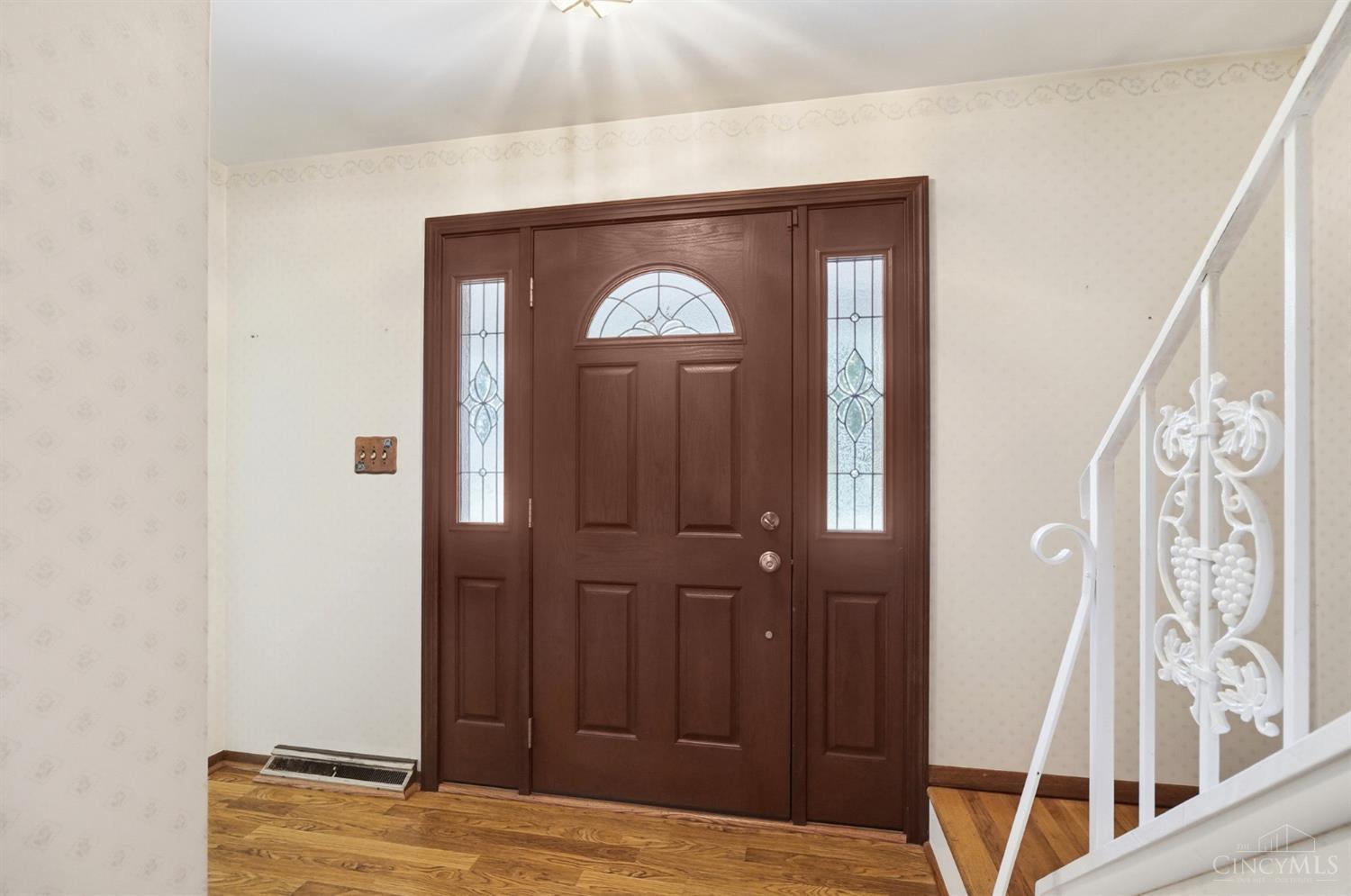 9179 Revere Run Property Photo 4