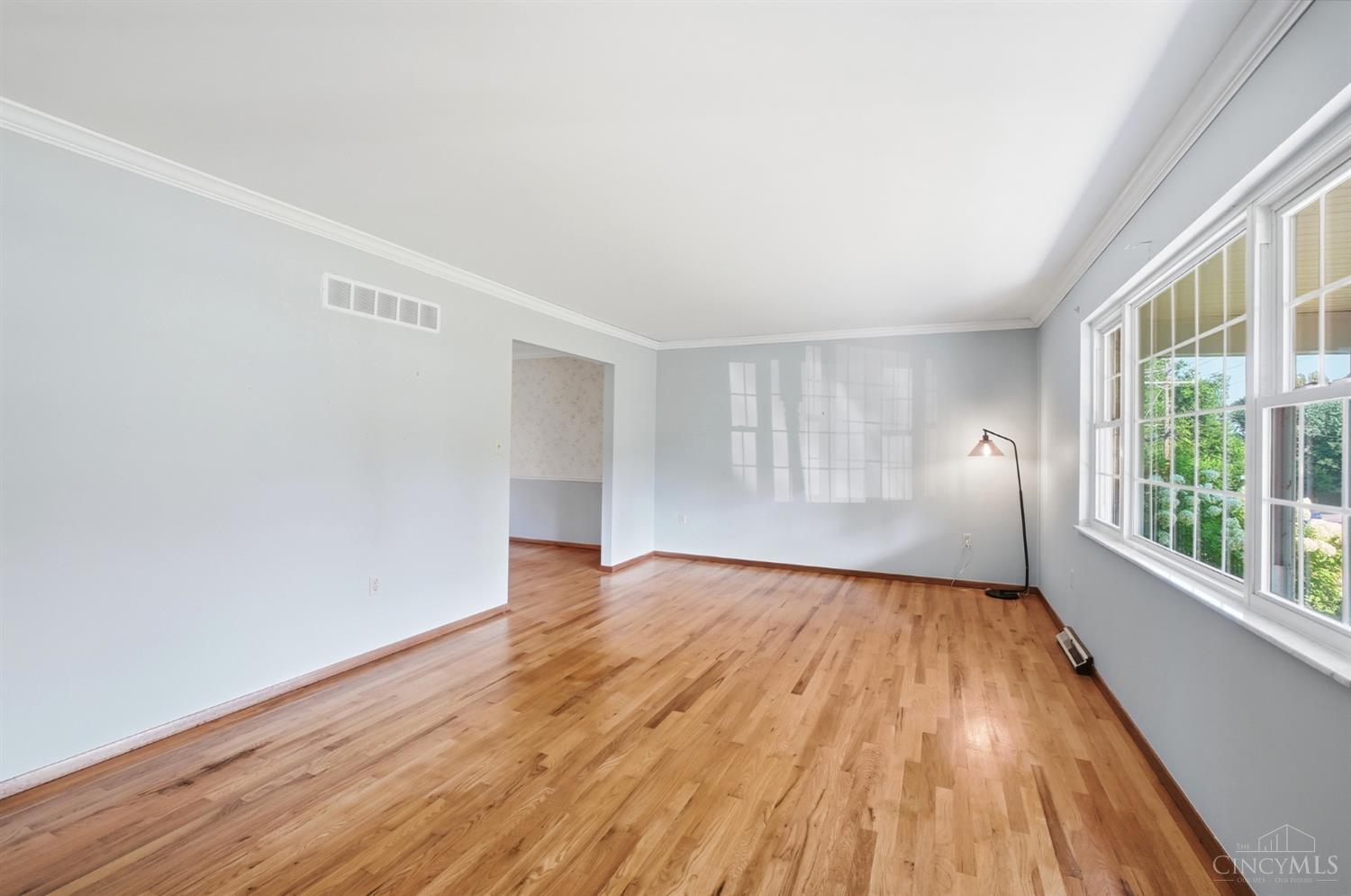 9179 Revere Run Property Photo 5