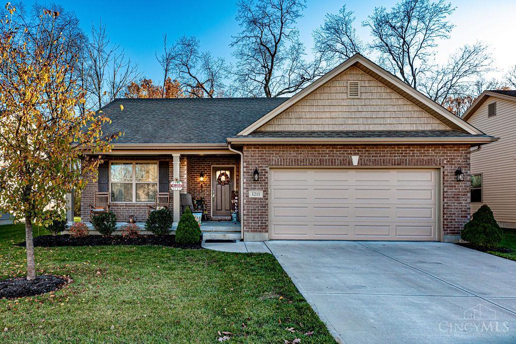 1211 Redbud Circle Property Photo 1