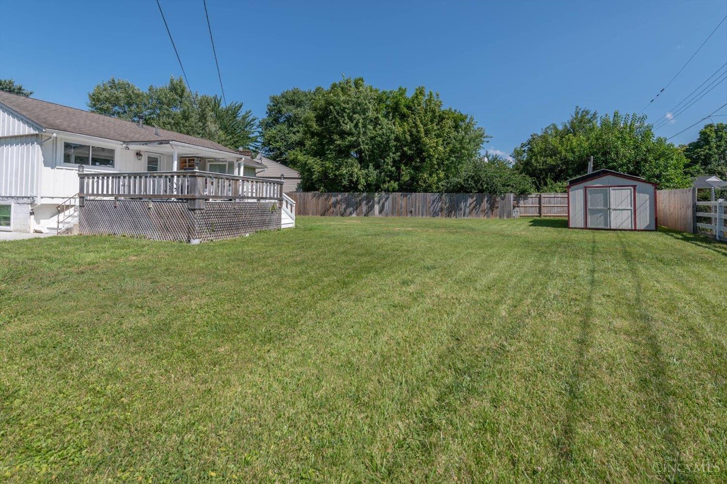 390 Sandy Lane Property Photo 28