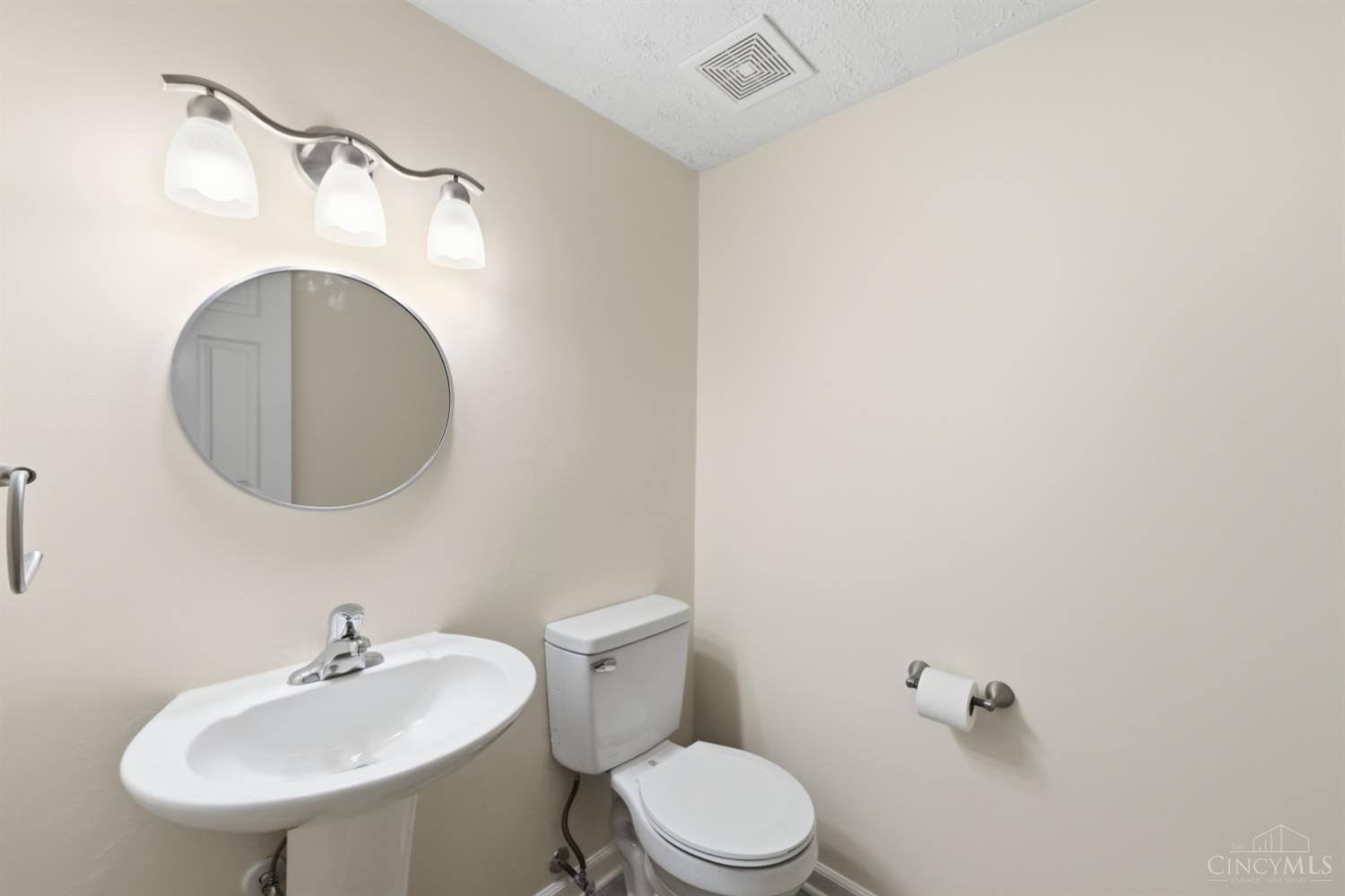 10879 Lakehurst Court Property Photo 33