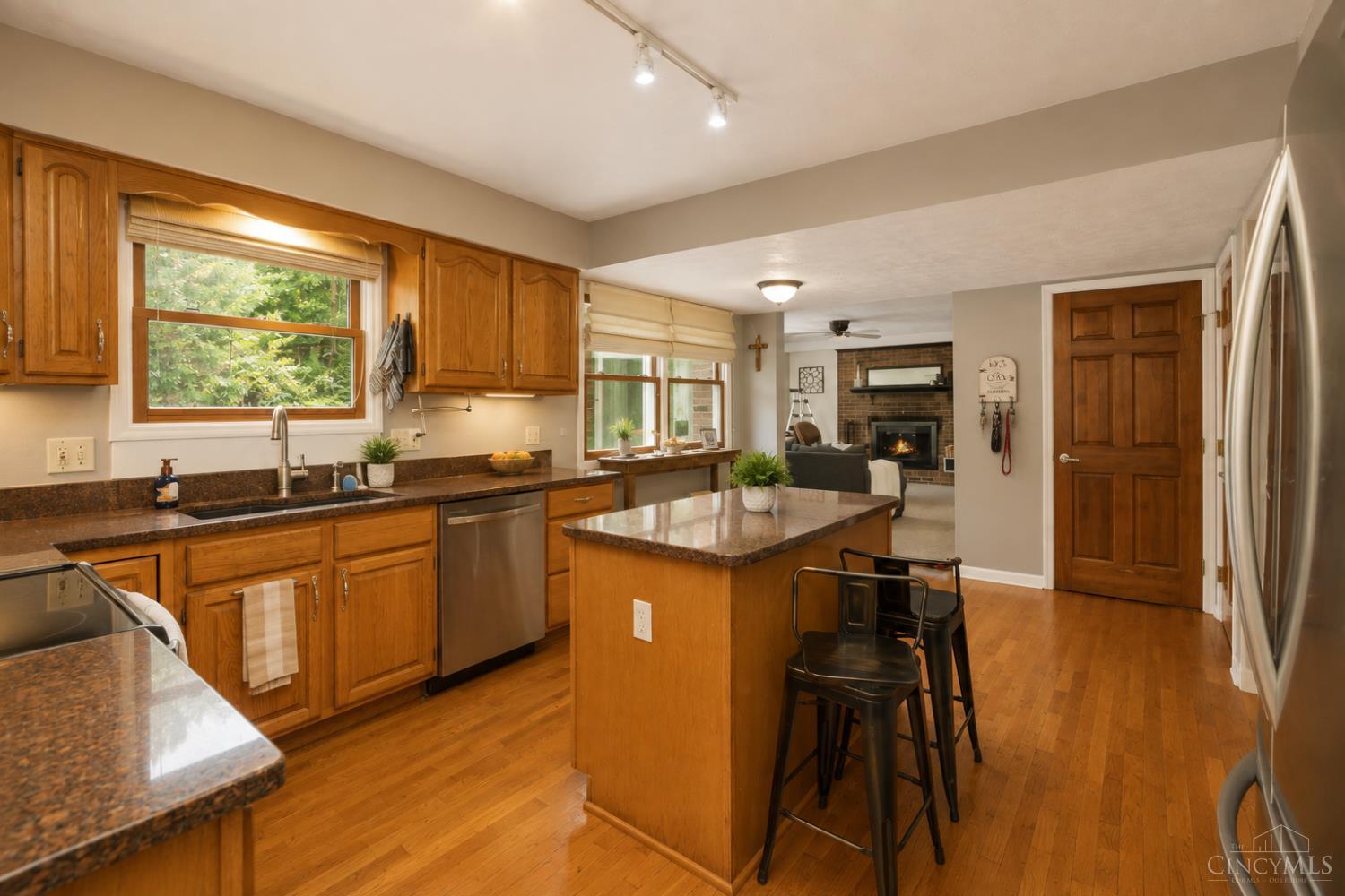 2590 Westbourne Drive Property Photo 11