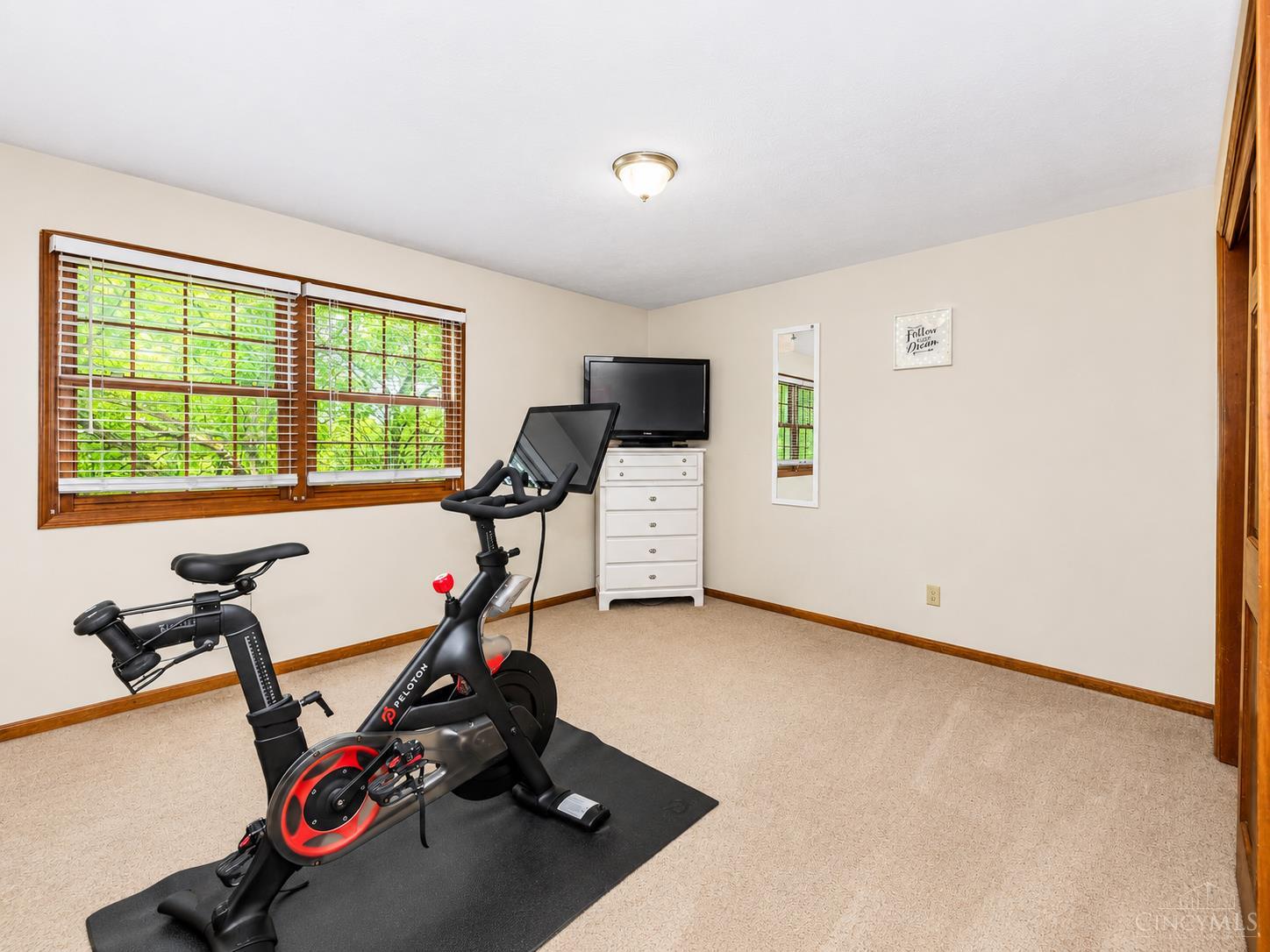 2590 Westbourne Drive Property Photo 21