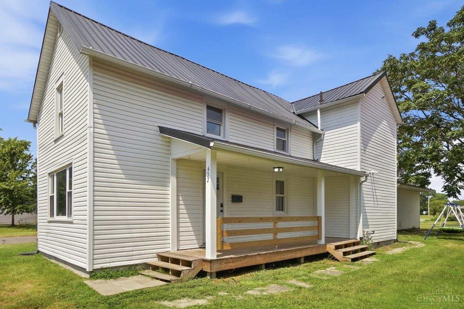 432 Forest Street Property Photo 1