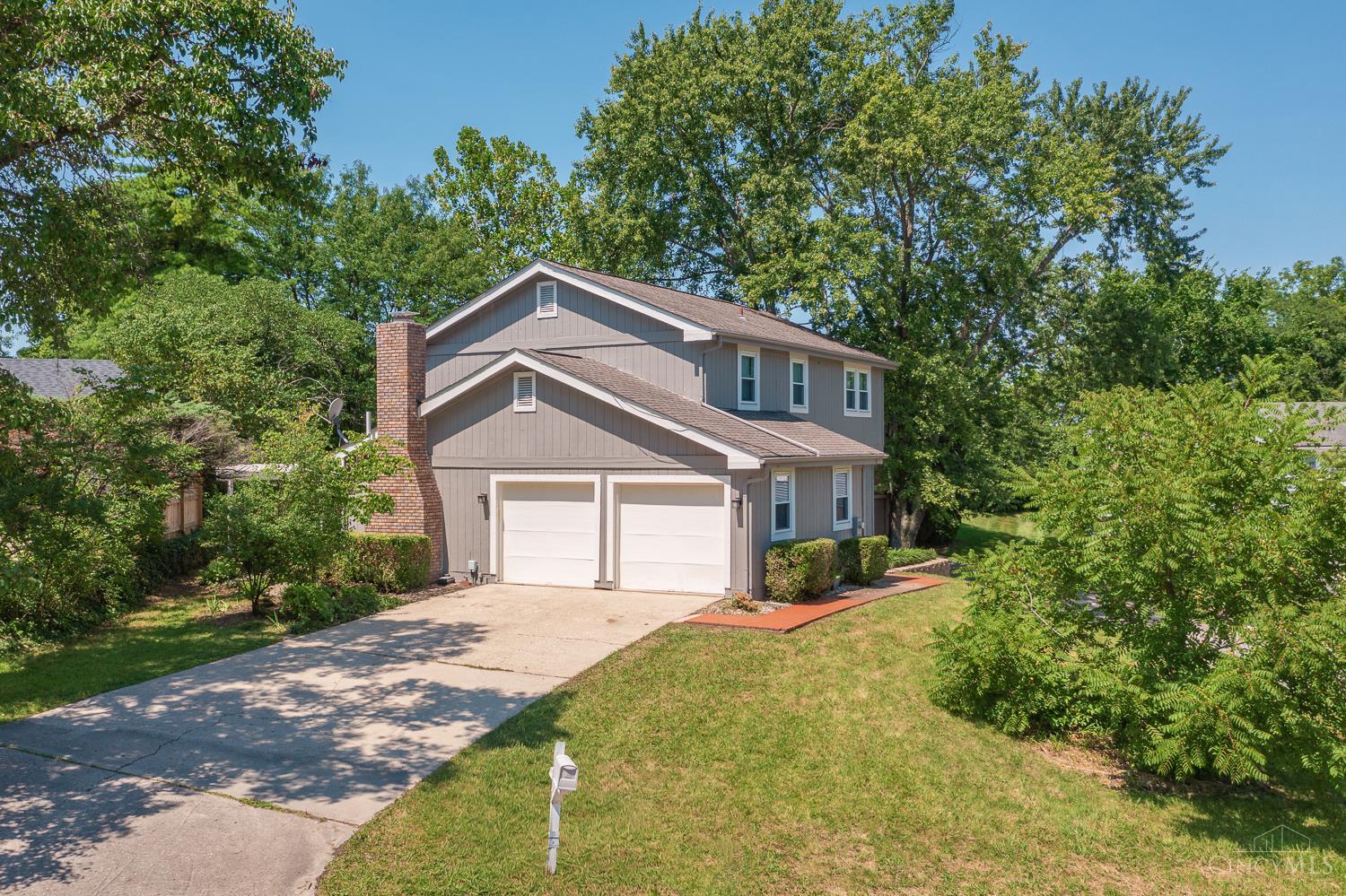 8128 Rollingwood Way Property Photo 3