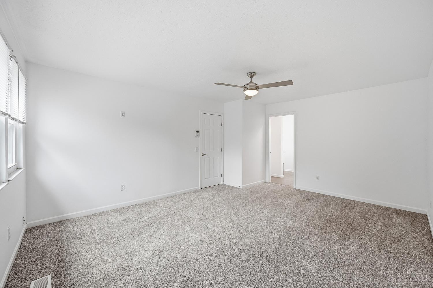 8128 Rollingwood Way Property Photo 20