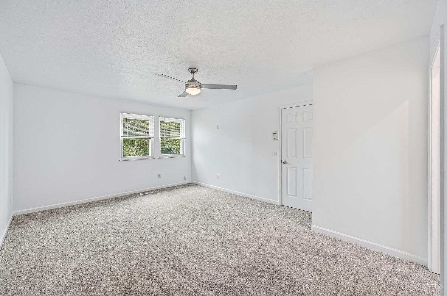 8128 Rollingwood Way Property Photo 21