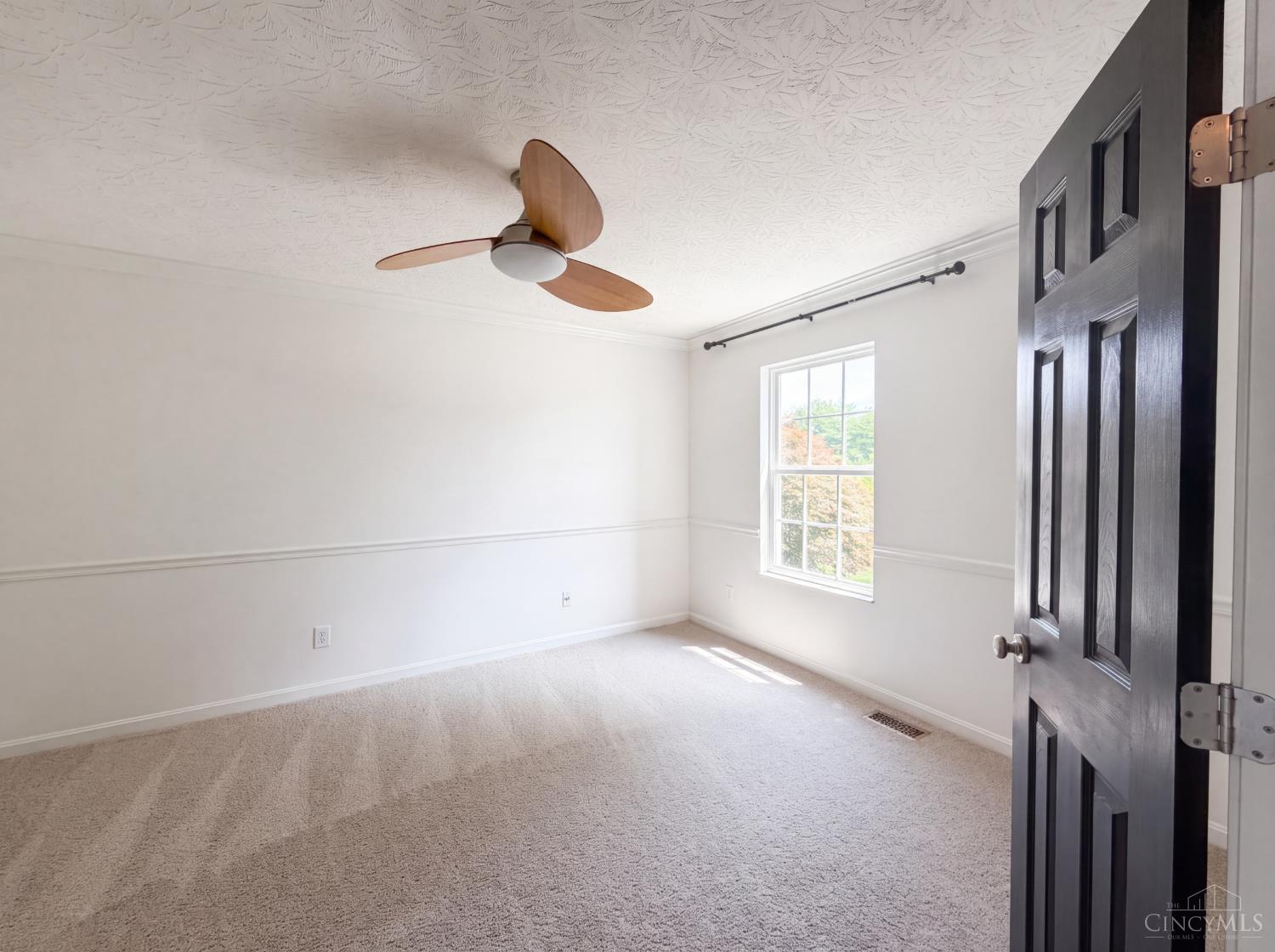 7235 Northgate Drive Property Photo 3