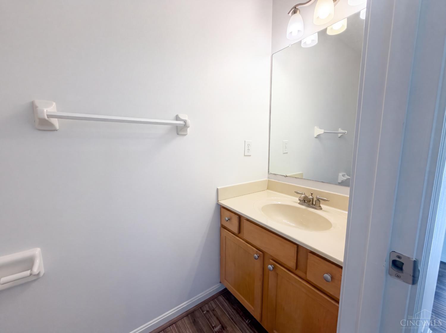 7235 Northgate Drive Property Photo 14