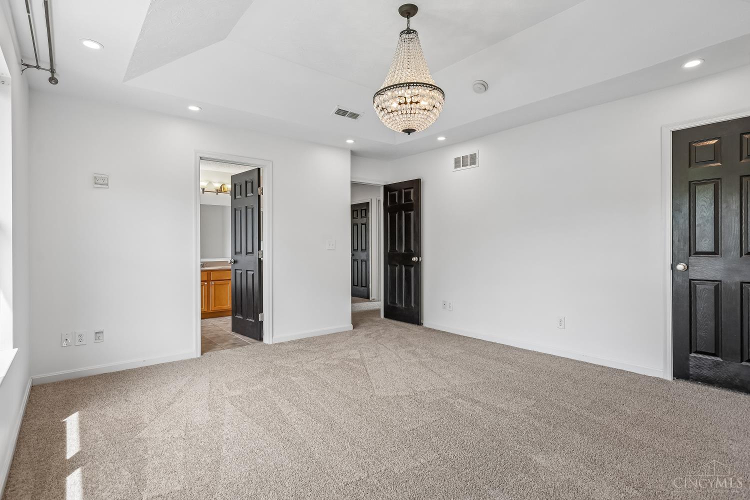 7235 Northgate Drive Property Photo 16