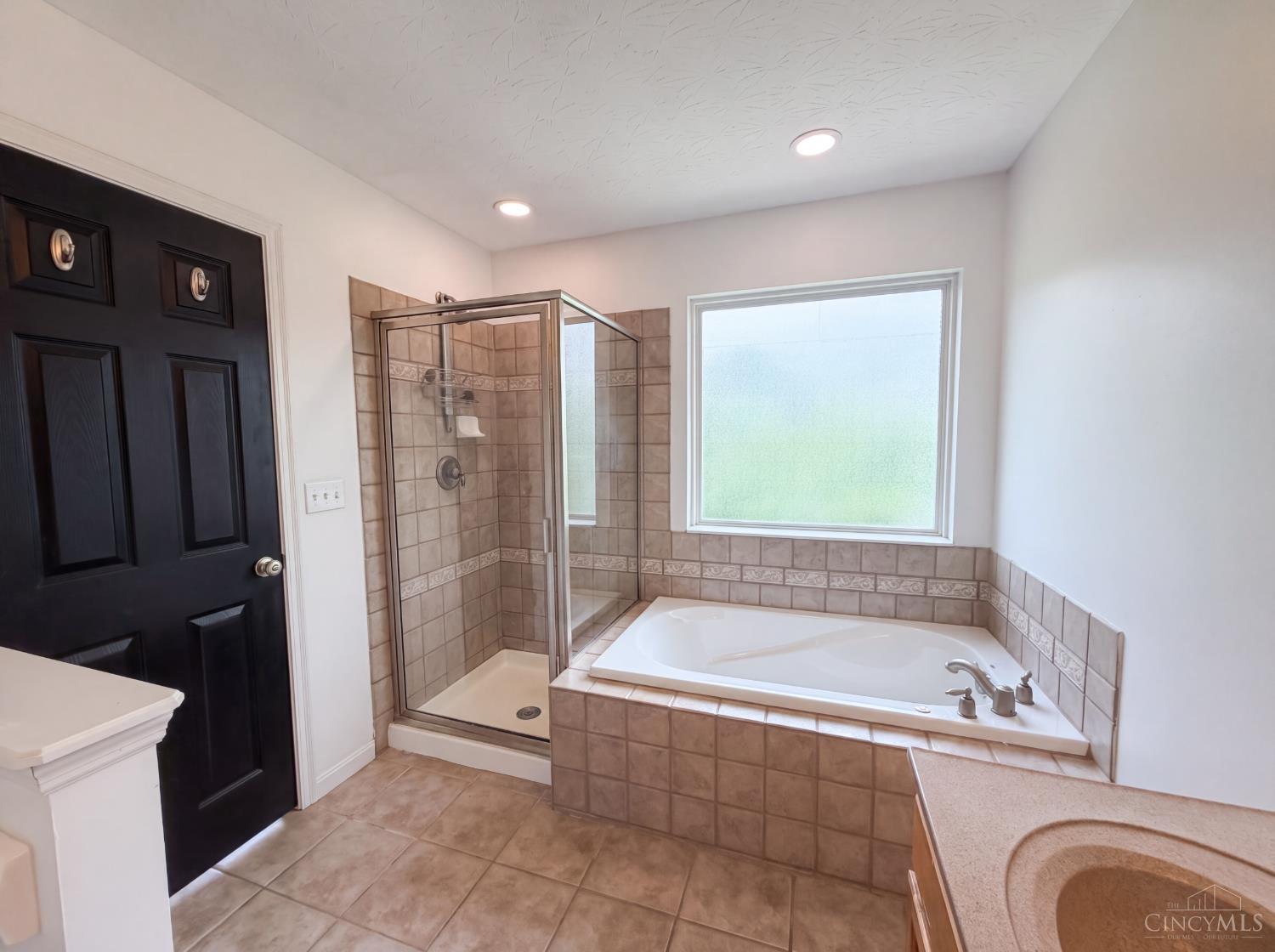 7235 Northgate Drive Property Photo 18