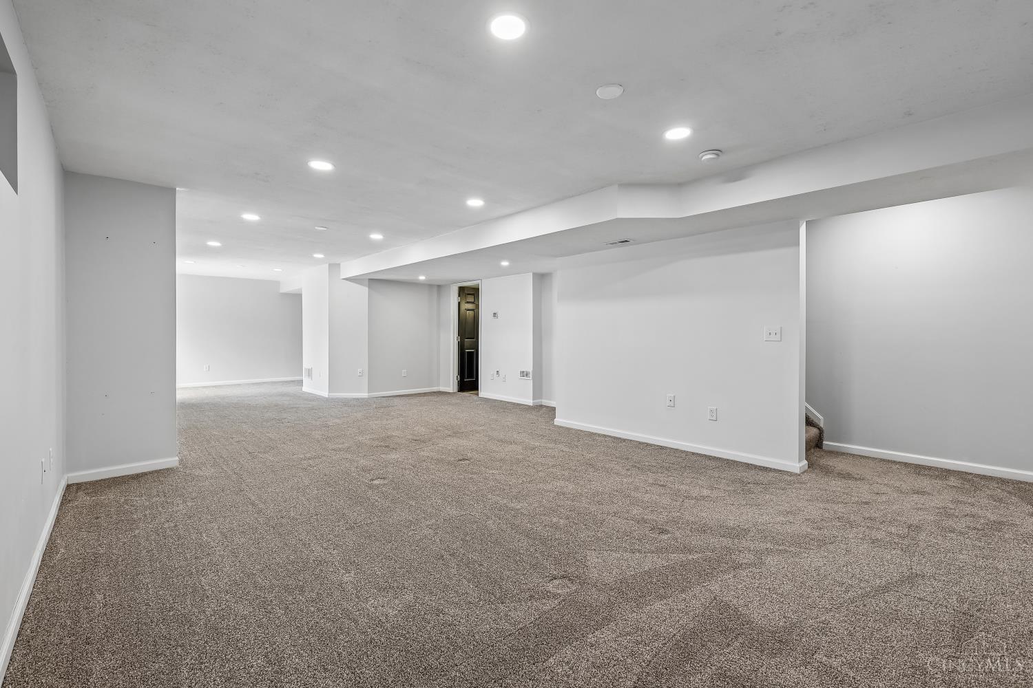 7235 Northgate Drive Property Photo 28