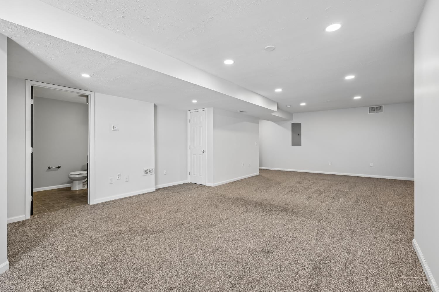 7235 Northgate Drive Property Photo 31
