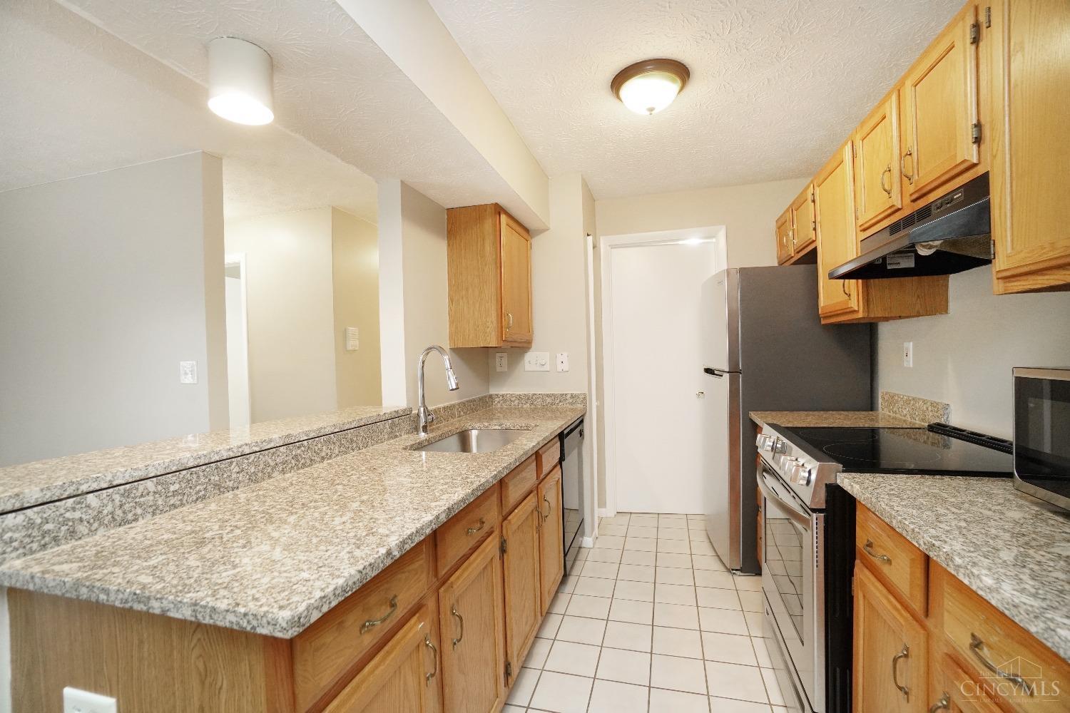 8945 Eagleview Drive Property Photo 11