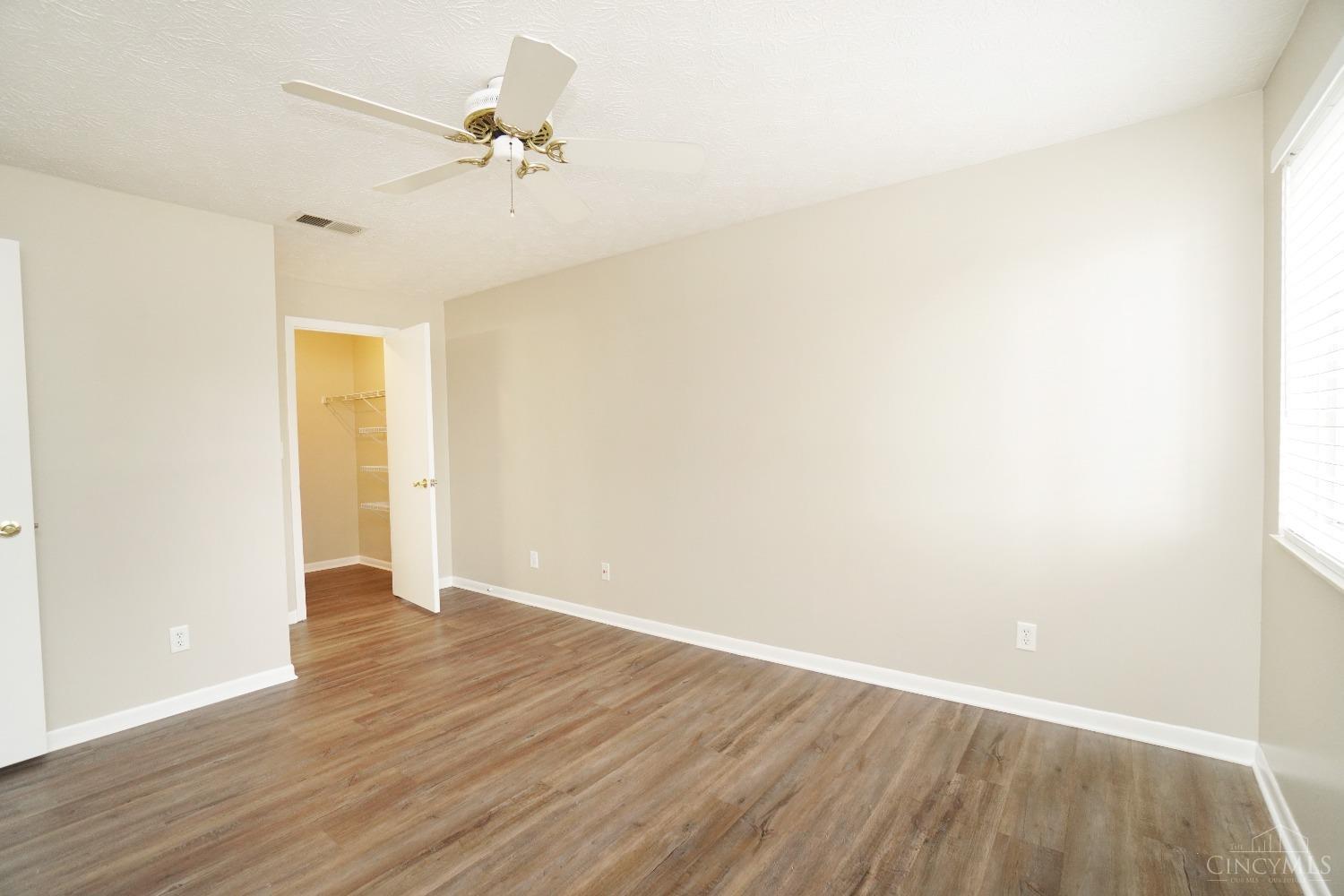 8945 Eagleview Drive Property Photo 16