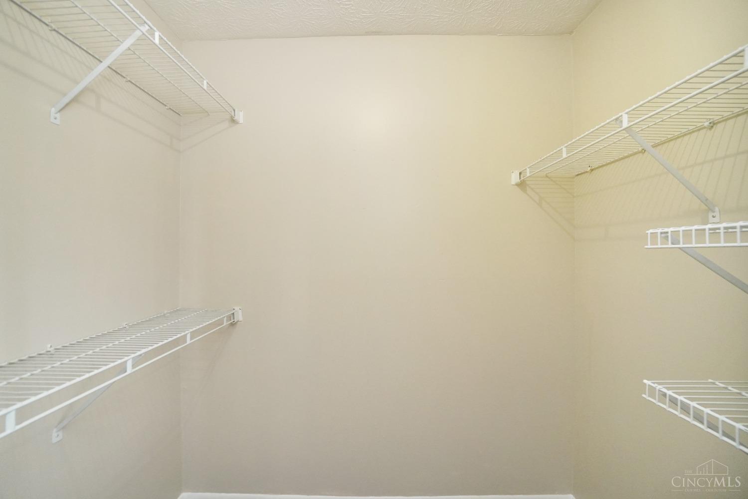 8945 Eagleview Drive Property Photo 21