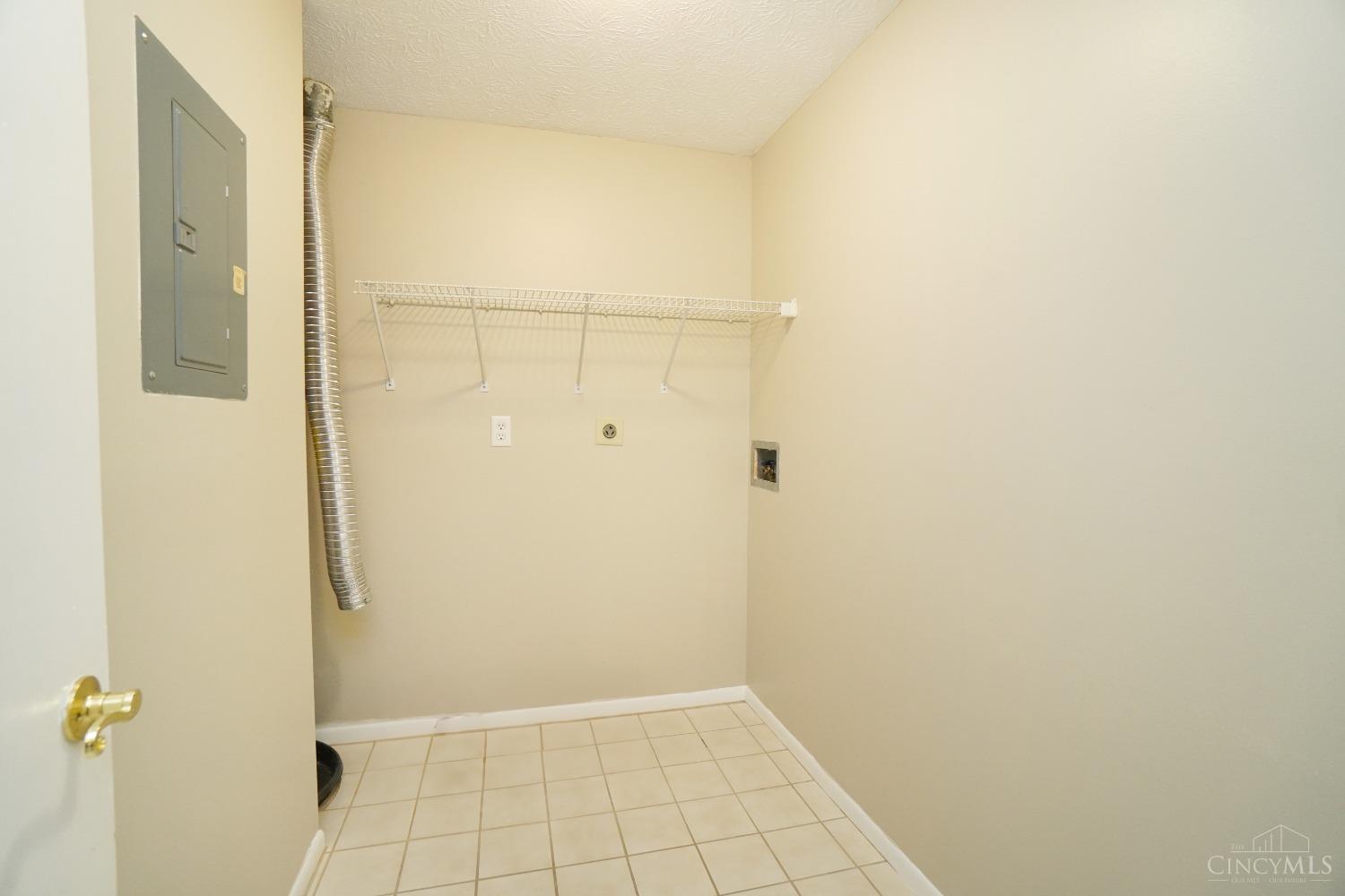 8945 Eagleview Drive Property Photo 23