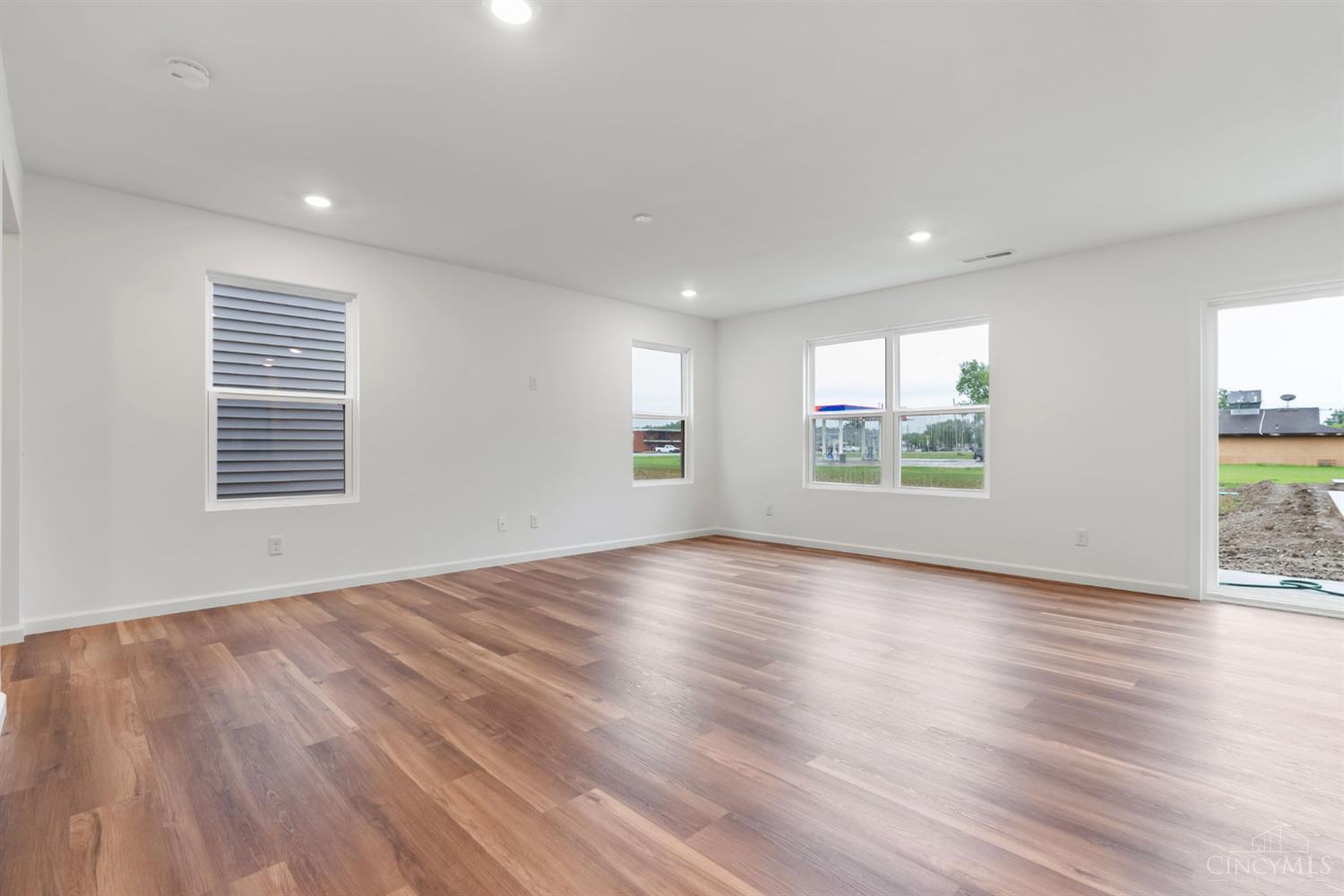 91 Cypress Hill Drive Property Photo 8