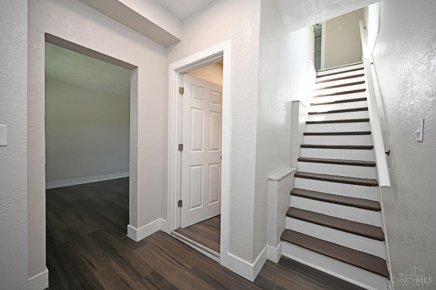 962 Mansion Avenue Property Photo 3
