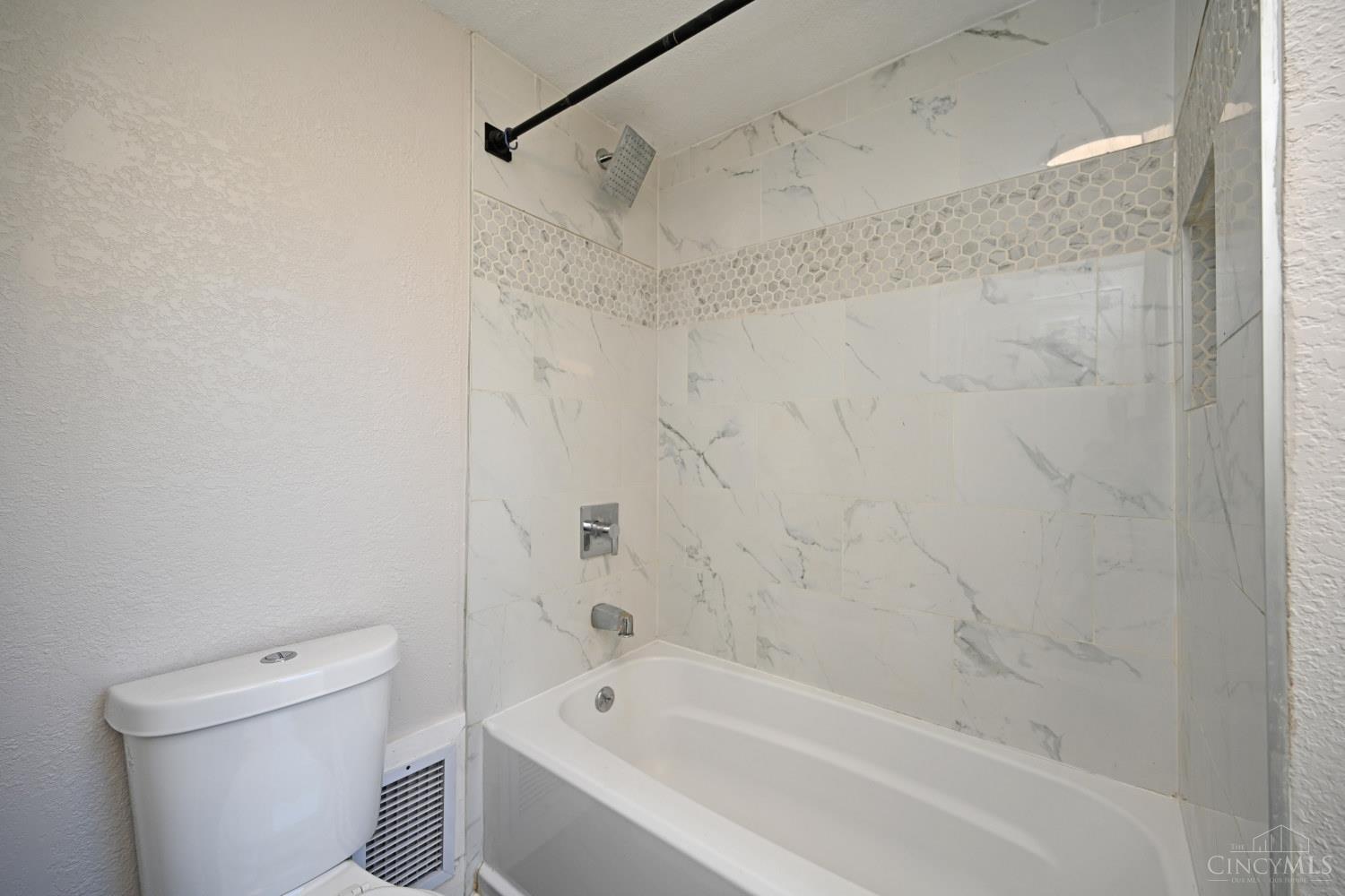962 Mansion Avenue Property Photo 22