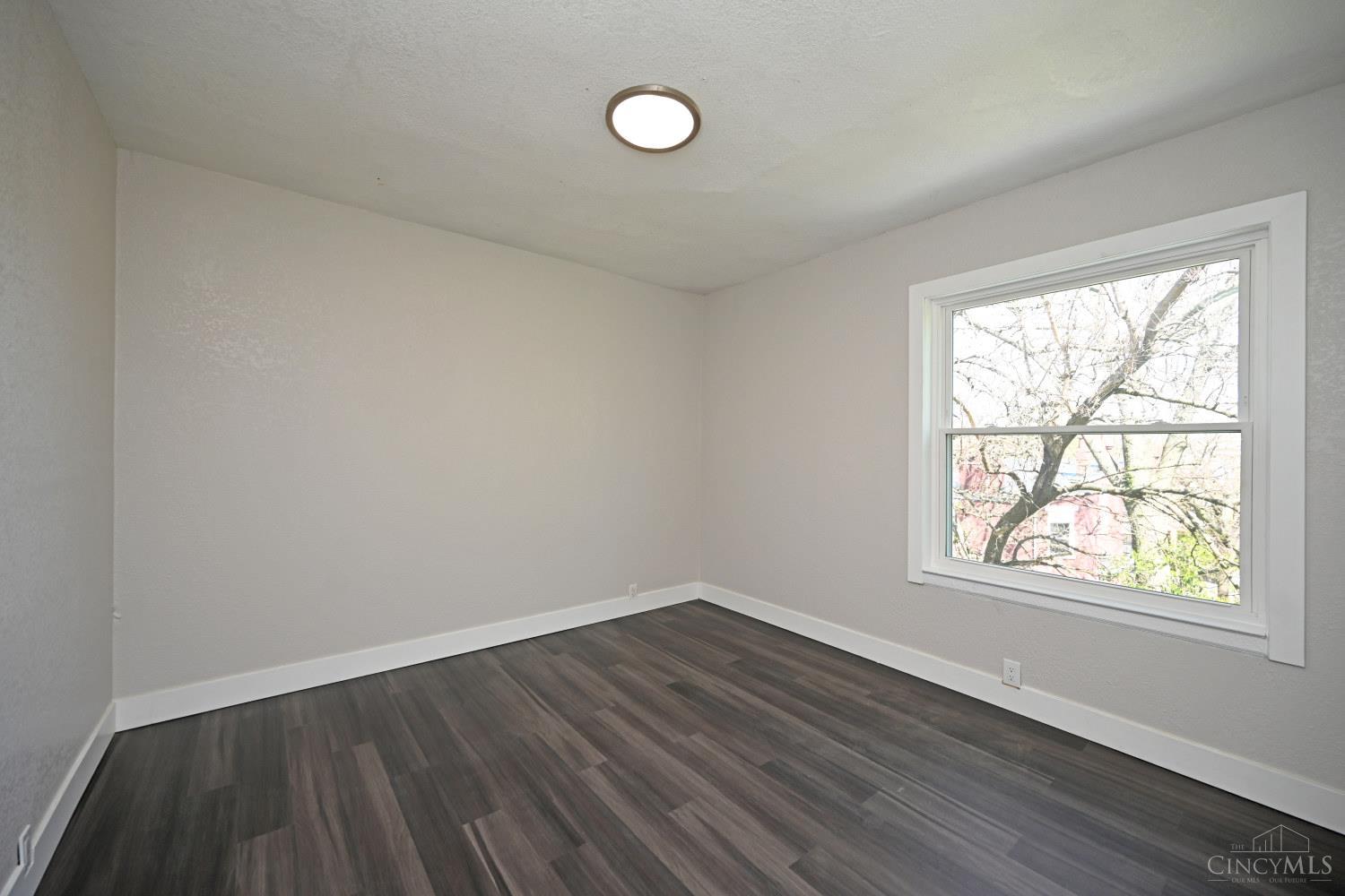 962 Mansion Avenue Property Photo 24