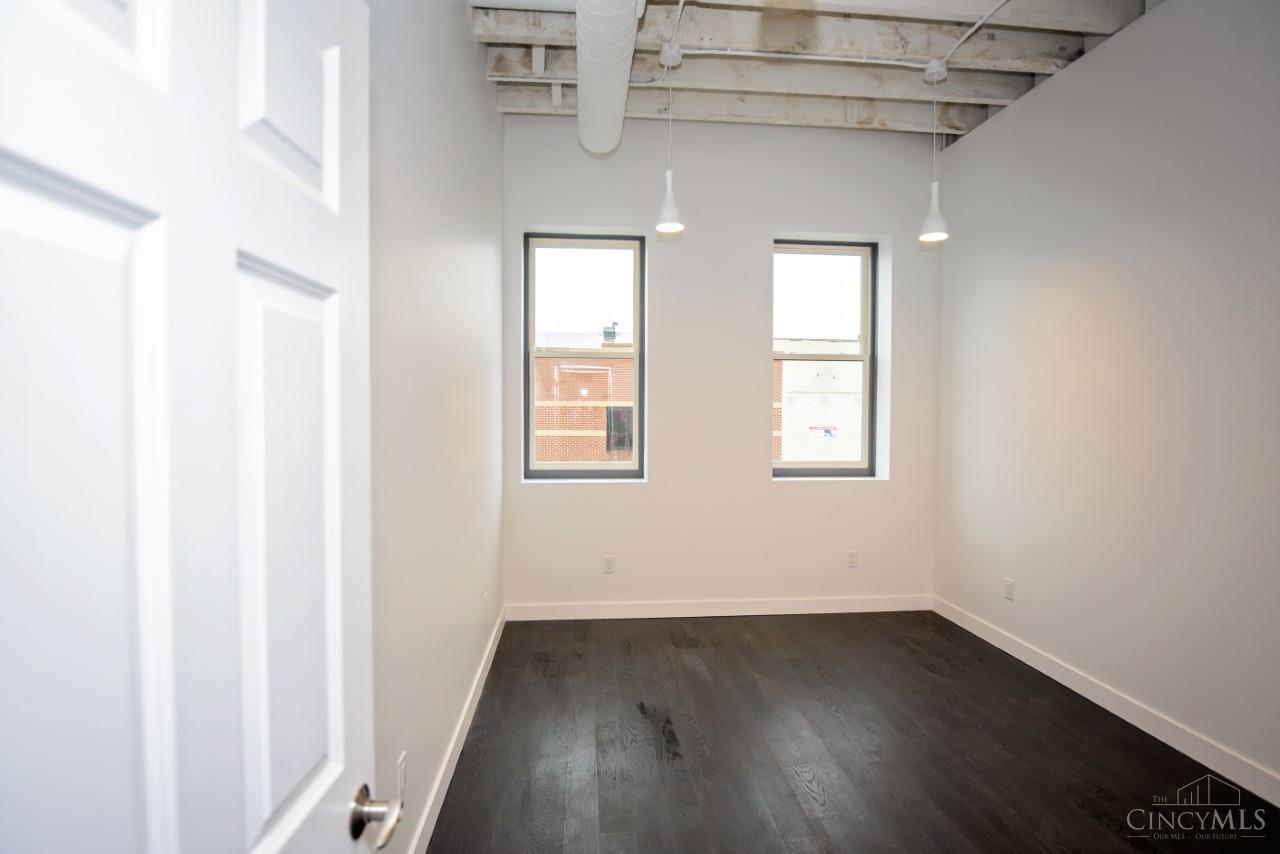 1044 Central Avenue Property Photo 4
