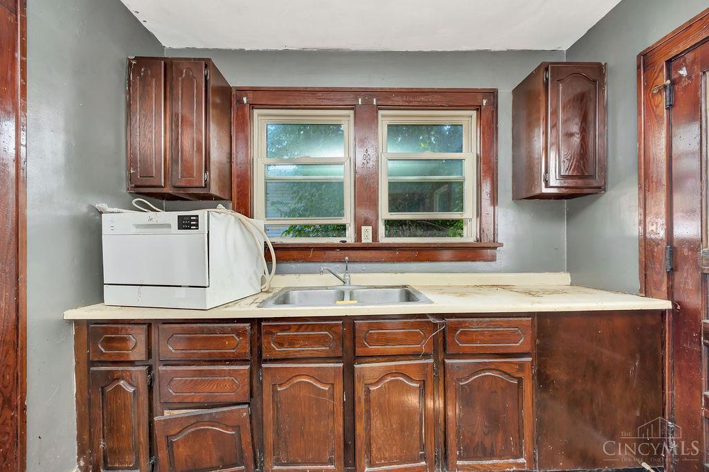 5807 Elder Street Property Photo 8