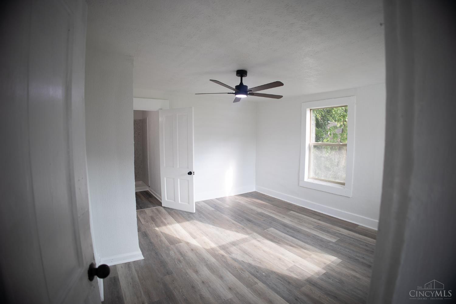 E 45 Fifth Street Property Photo 10