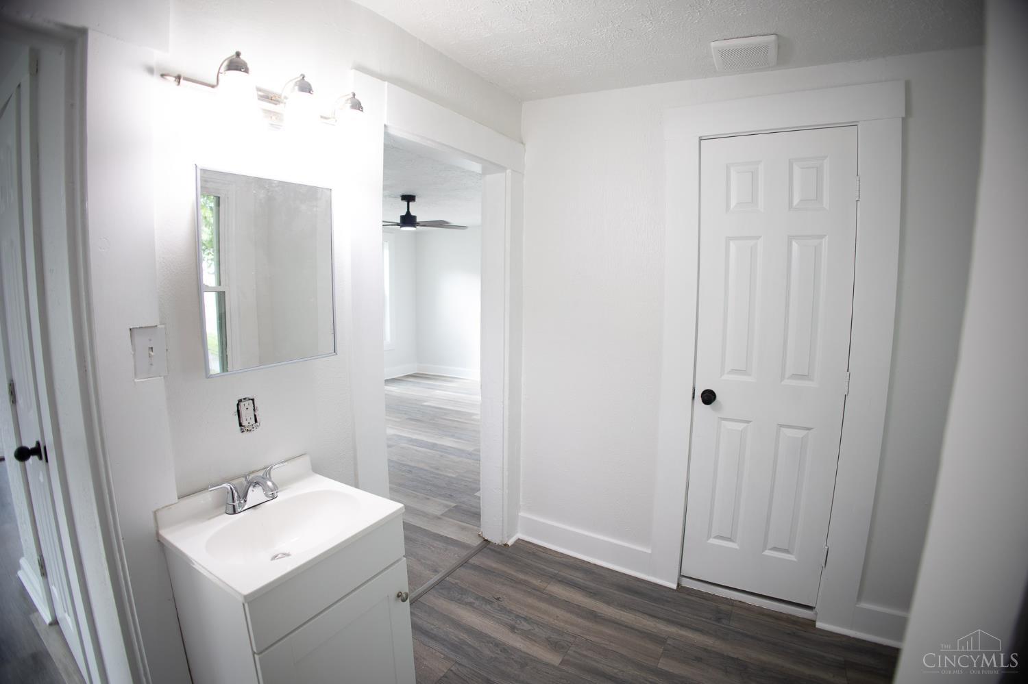 E 45 Fifth Street Property Photo 13