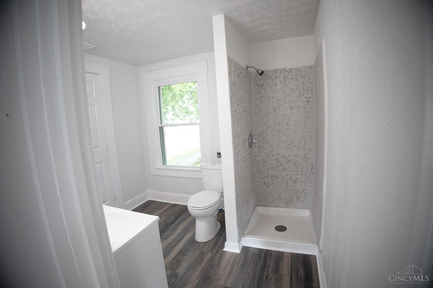 E 45 Fifth Street Property Photo 14
