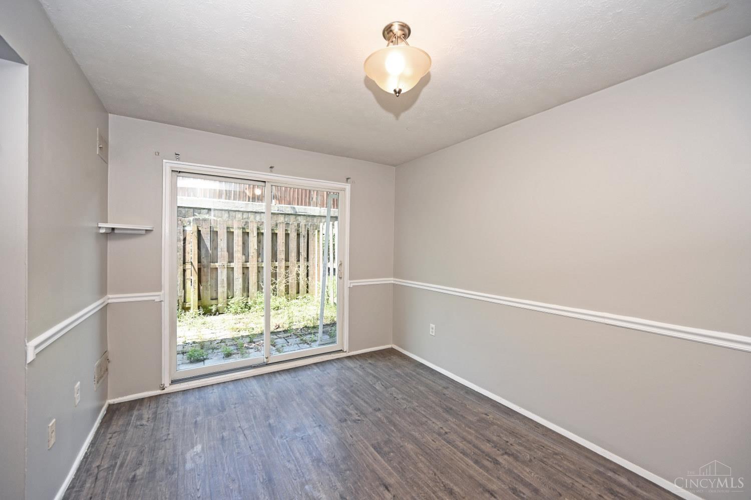 7752 Montgomery Road Property Photo 8
