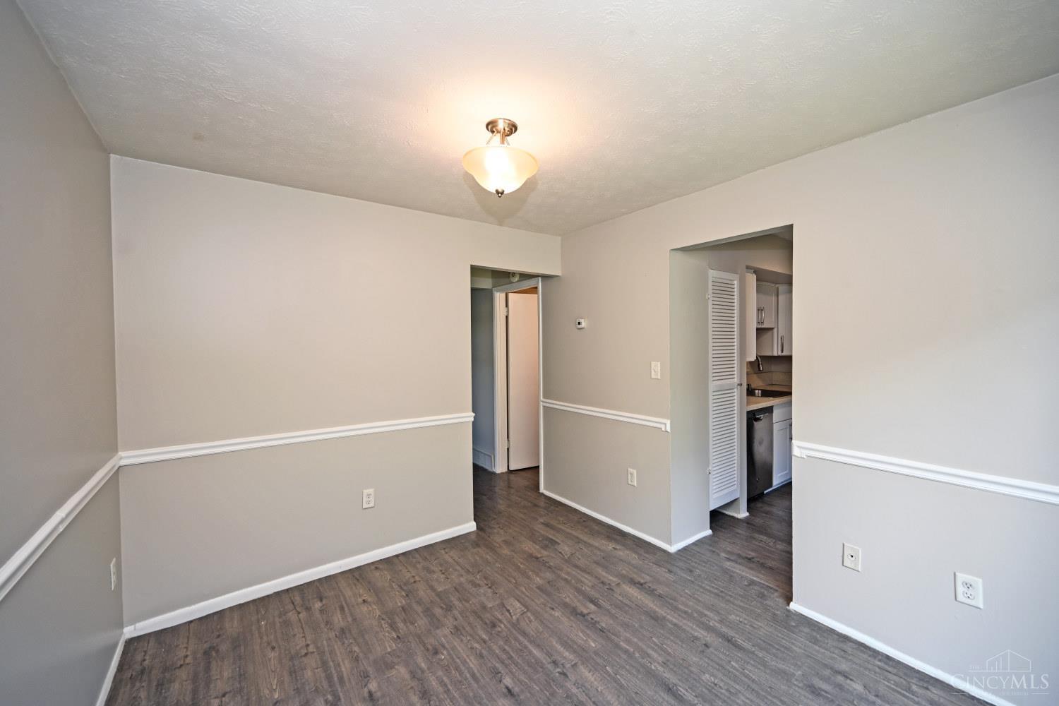7752 Montgomery Road Property Photo 9