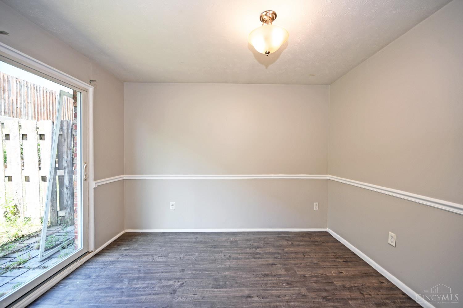 7752 Montgomery Road Property Photo 10