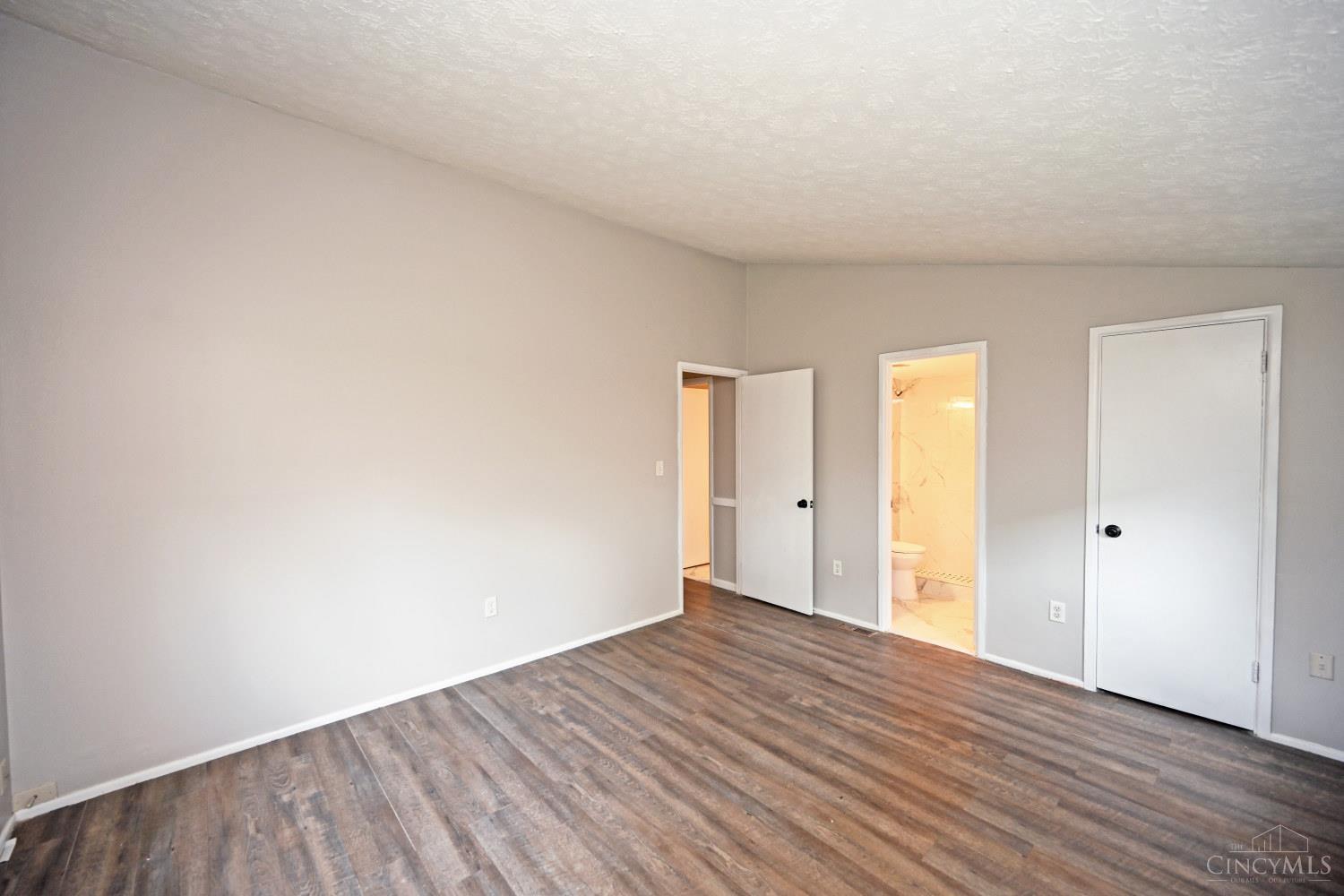 7752 Montgomery Road Property Photo 19
