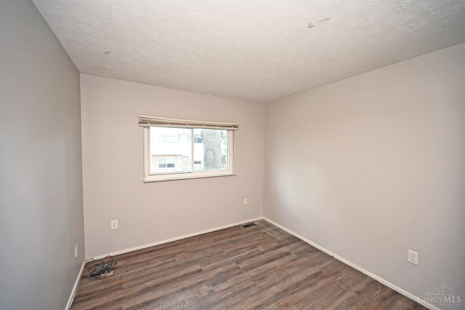 7752 Montgomery Road Property Photo 22